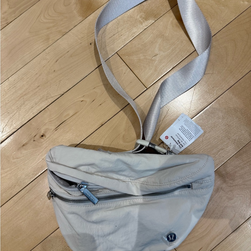 lululemon athletica white fanny pack